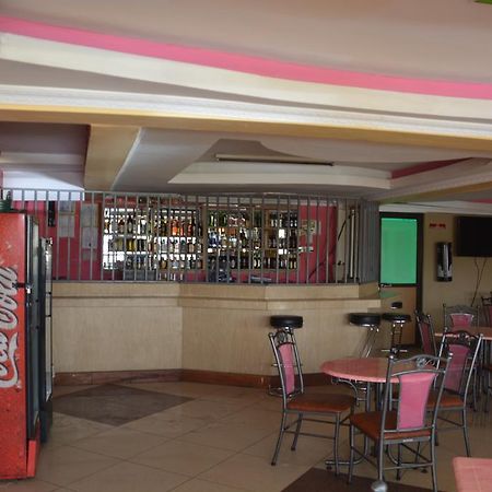 Starehe Link Hotel ナイロビ エクステリア 写真