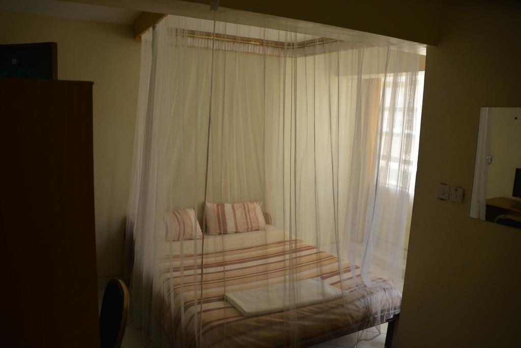Starehe Link Hotel ナイロビ エクステリア 写真