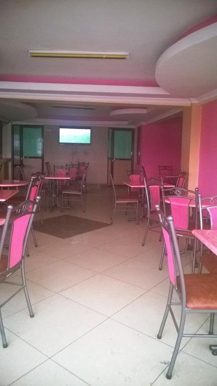 Starehe Link Hotel ナイロビ エクステリア 写真