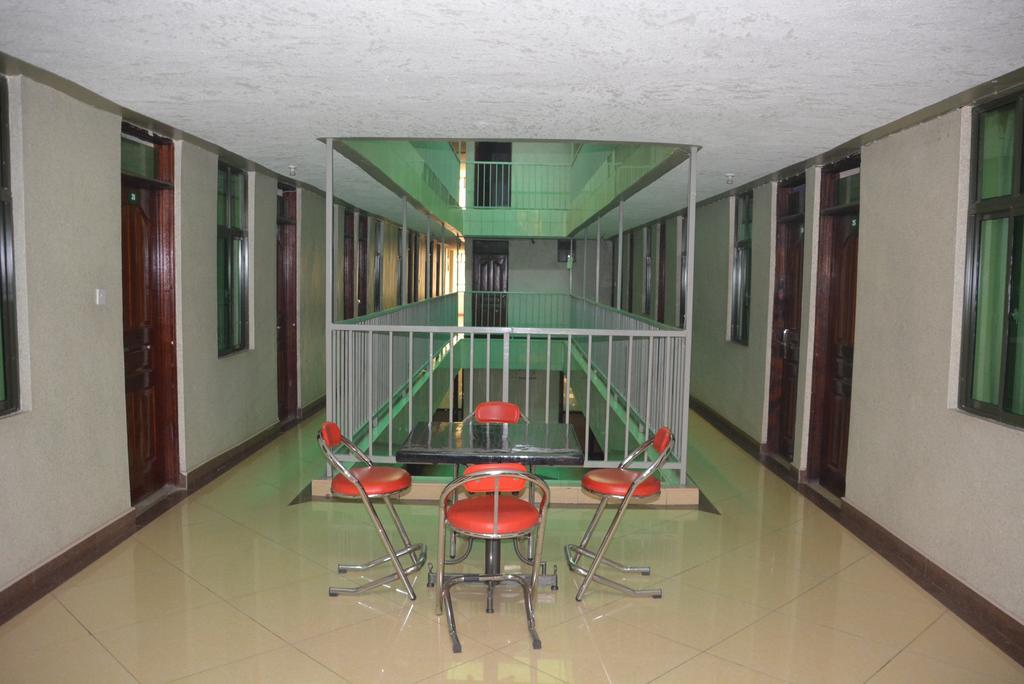 Starehe Link Hotel ナイロビ エクステリア 写真